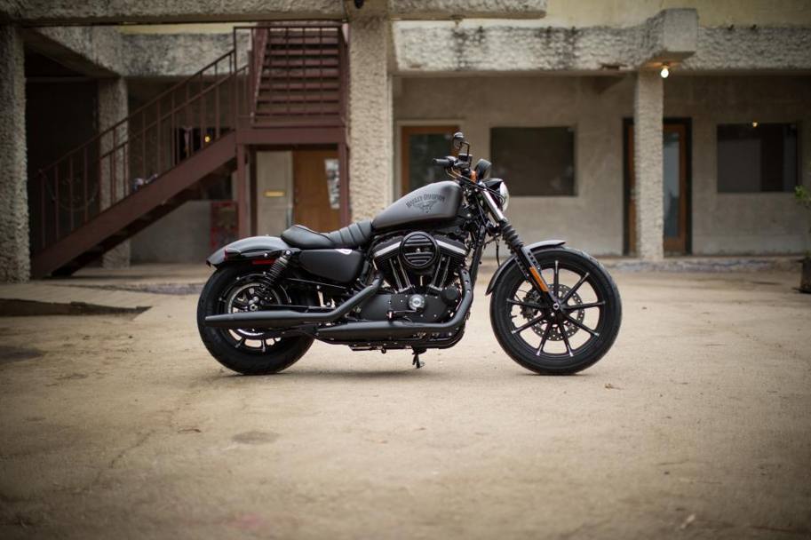 La nuova Harley-Davidson Iron 883
